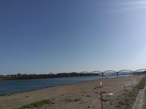木曽川橋が見える
