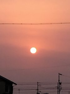 黄砂の日の太陽 拡大5