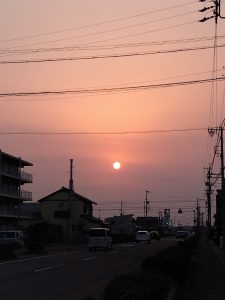 黄砂の日の太陽 6